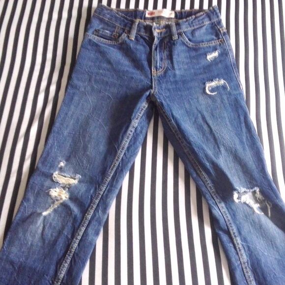 Girls Distressed Levi 502 Size 12 REG - Picture 1 of 1